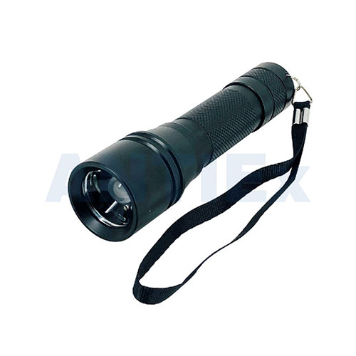 ZBY980 Powerful zoom flashlight